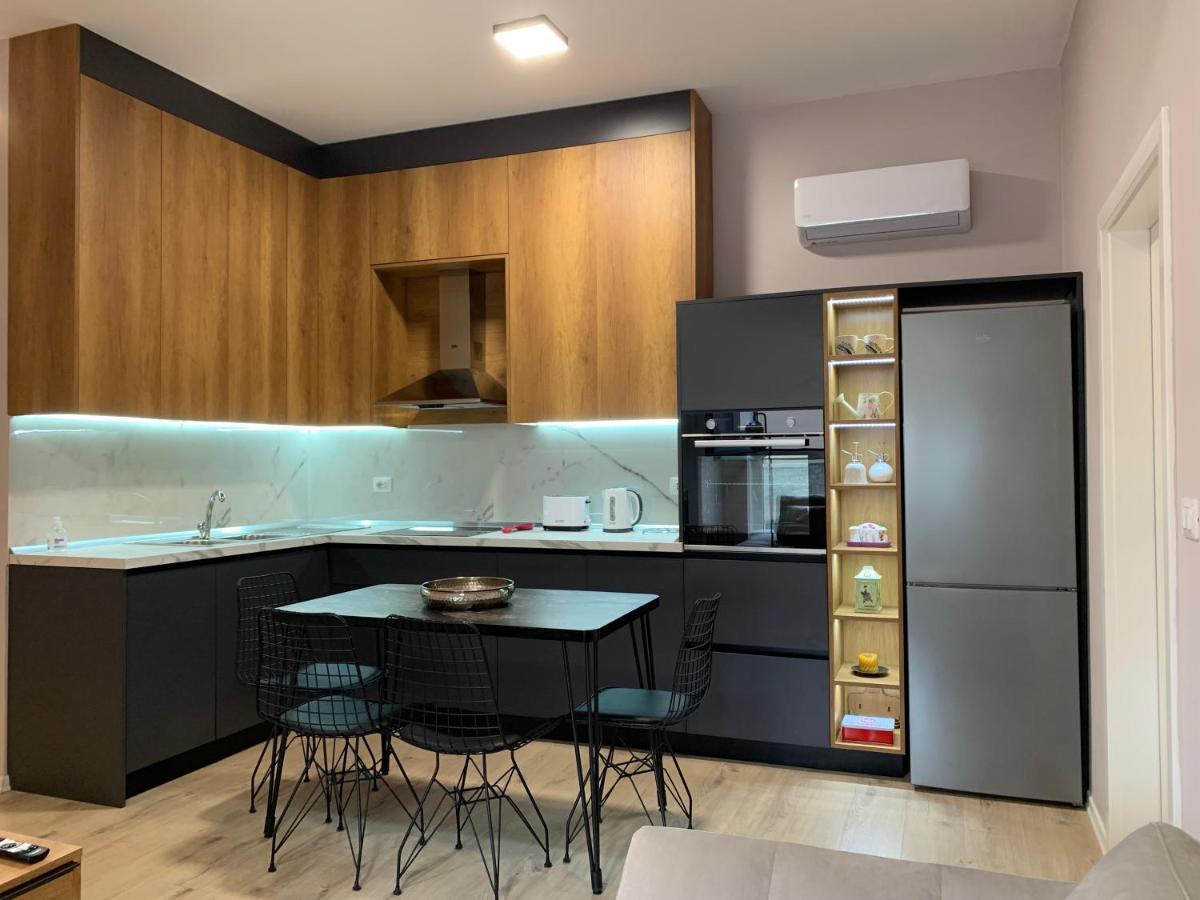 Lovely 1-Bedroom Condo In Tirana Wifi-Netflix-Ac Eksteriør bilde